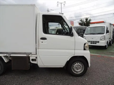 Nissan Clipper Truck