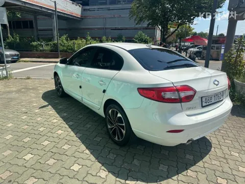 Renault SM3