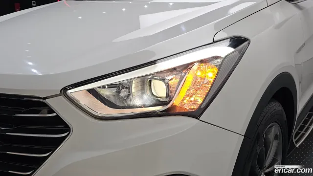 Hyundai Grand Santa Fe (Maxcruz)