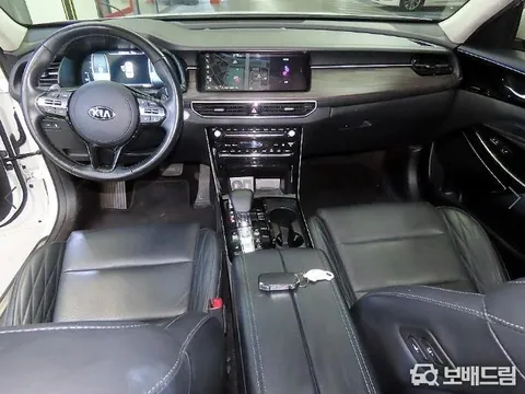 Kia Cadenza (K7)
