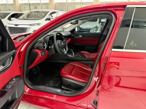 Alfa Romeo Giulia