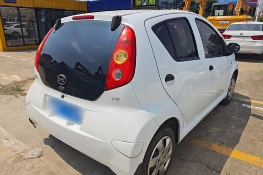 BYD F0