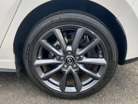 Mazda MAZDA3 Fastback
