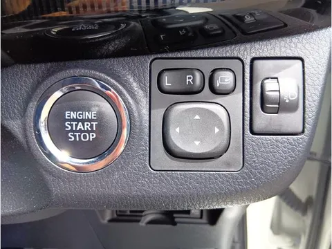 Toyota Yaris (Vitz)