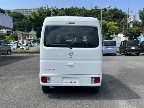 Nissan Clipper