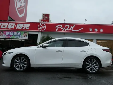 Mazda MAZDA3 Sedan