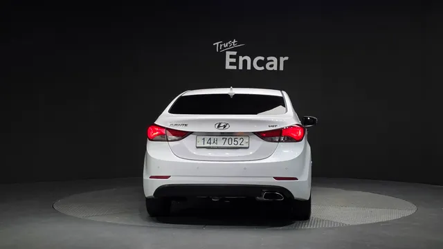 Hyundai Elantra (Avante)