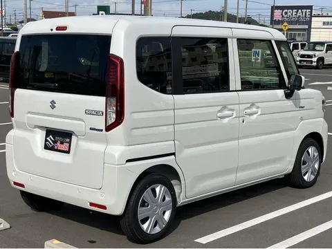 Suzuki Spacia