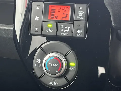 Toyota Pixis Mega