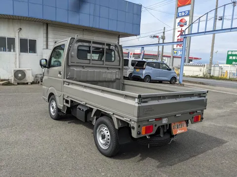 Nissan Clipper Truck