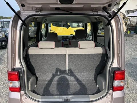 Toyota Pixis Space