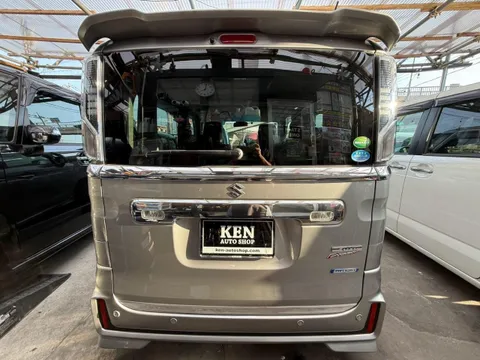 Suzuki Spacia Custom