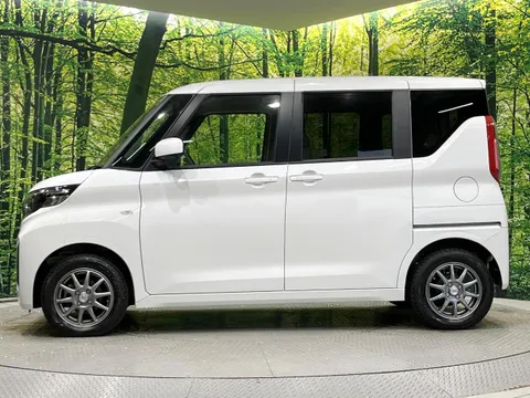 Mitsubishi eK Space