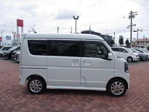 Nissan Clipper Rio