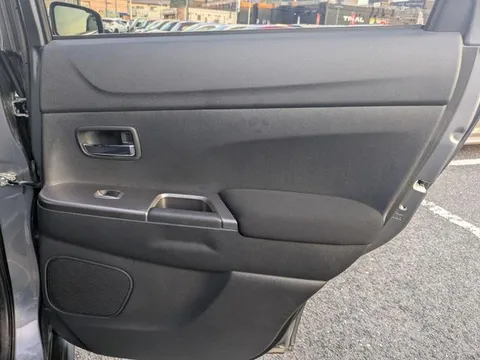 Mitsubishi RVR