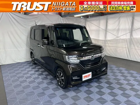 Honda N-BOX Custom