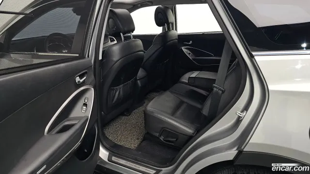Hyundai Grand Santa Fe (Maxcruz)