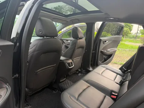 Chevrolet Malibu XL