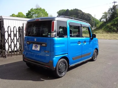 Suzuki Spacia Gear