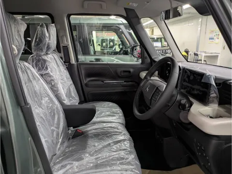 Mitsubishi Delica Mini