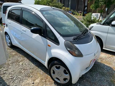 Mitsubishi I