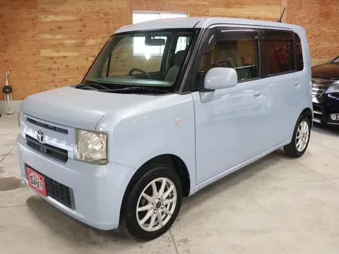Toyota Pixis Space