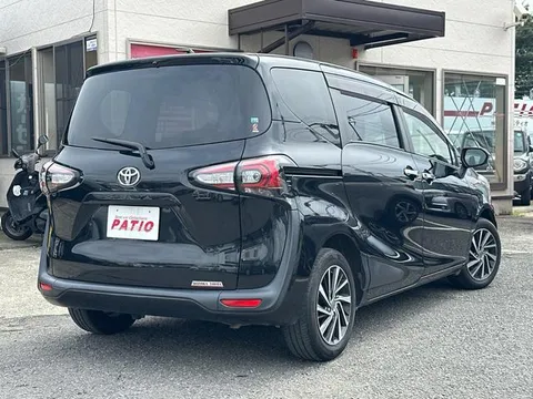 Toyota Sienta