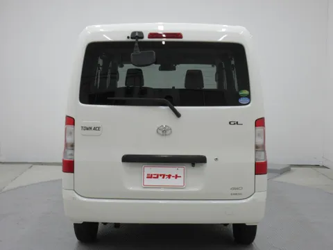 Toyota TownAce Van
