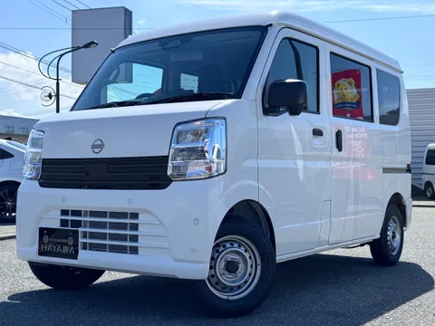 Nissan Clipper Van