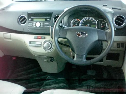 Subaru Lucra