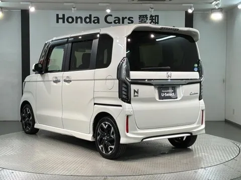 Honda N-BOX Custom