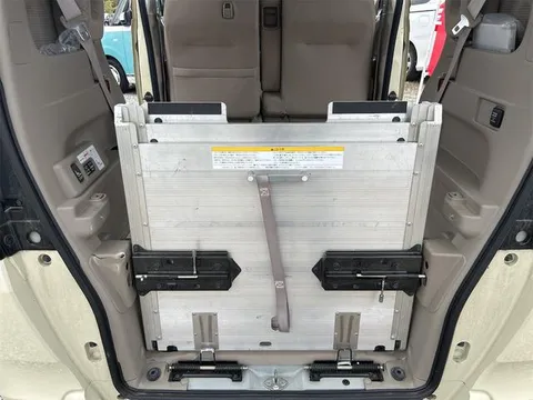 Honda N-BOX Plus