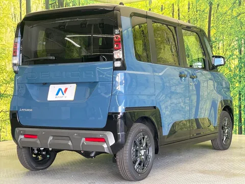 Mitsubishi Delica Mini