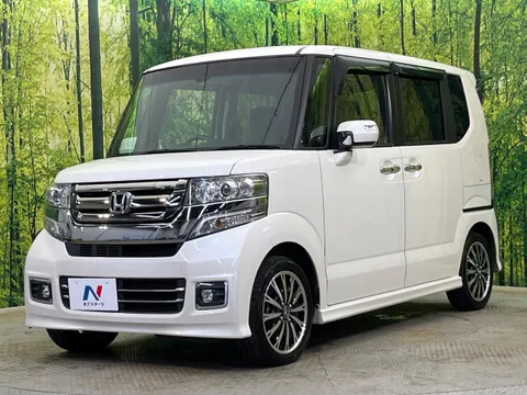 Honda N-BOX Custom