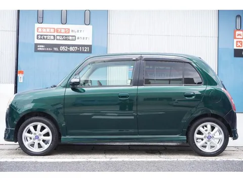 Daihatsu Mira Gino