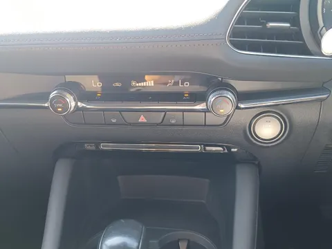 Mazda MAZDA3 Fastback