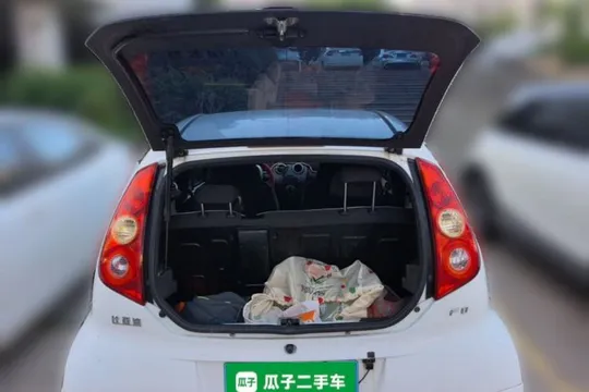 BYD F0