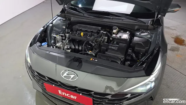 Hyundai Elantra (Avante)
