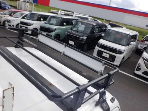 Nissan Clipper Truck