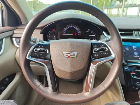 Cadillac XTS