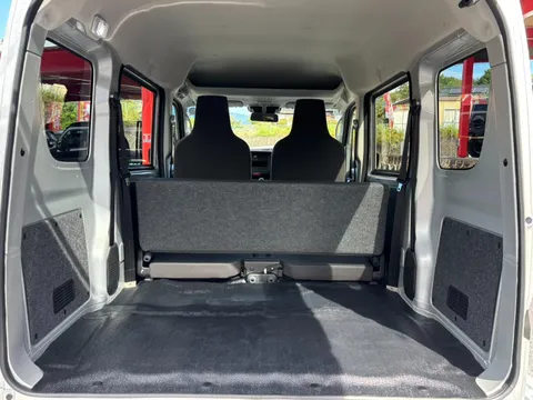 Mitsubishi Minicab Van