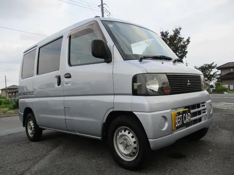 Mitsubishi Minicab Van