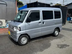 Mitsubishi Minicab Van