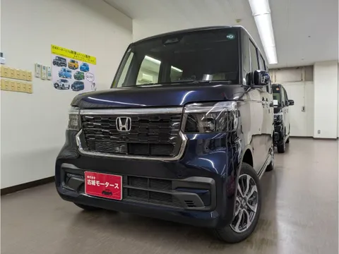 Honda N-BOX Custom