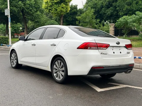 Kia K4