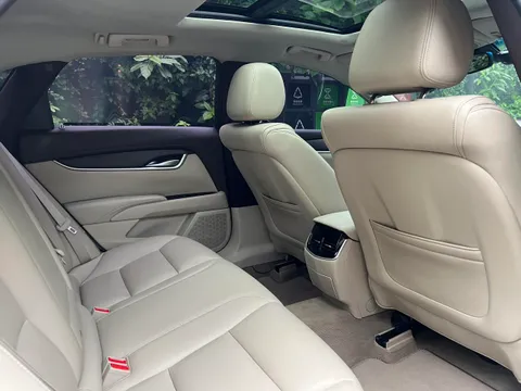 Cadillac XTS