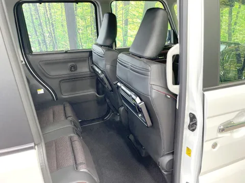 Suzuki Spacia Custom