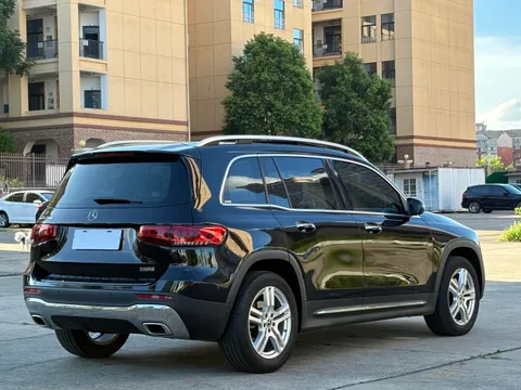 Mercedes-Benz Mercedes-Benz GLB