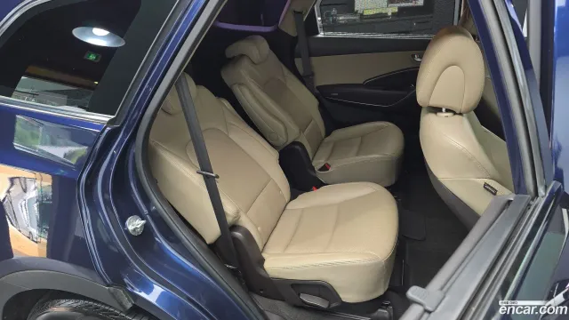 Hyundai Grand Santa Fe (Maxcruz)