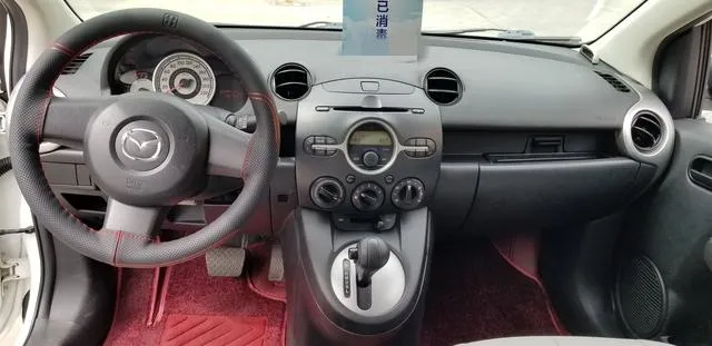 Mazda Mazda 2
